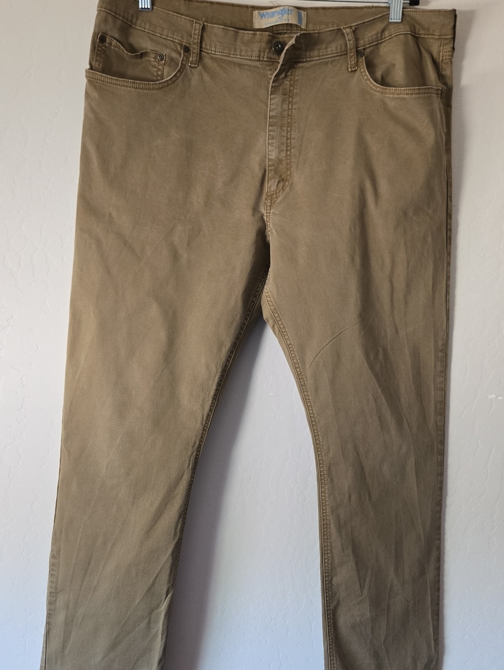 Wrangler Men's Tan Slim Straight Chinos
